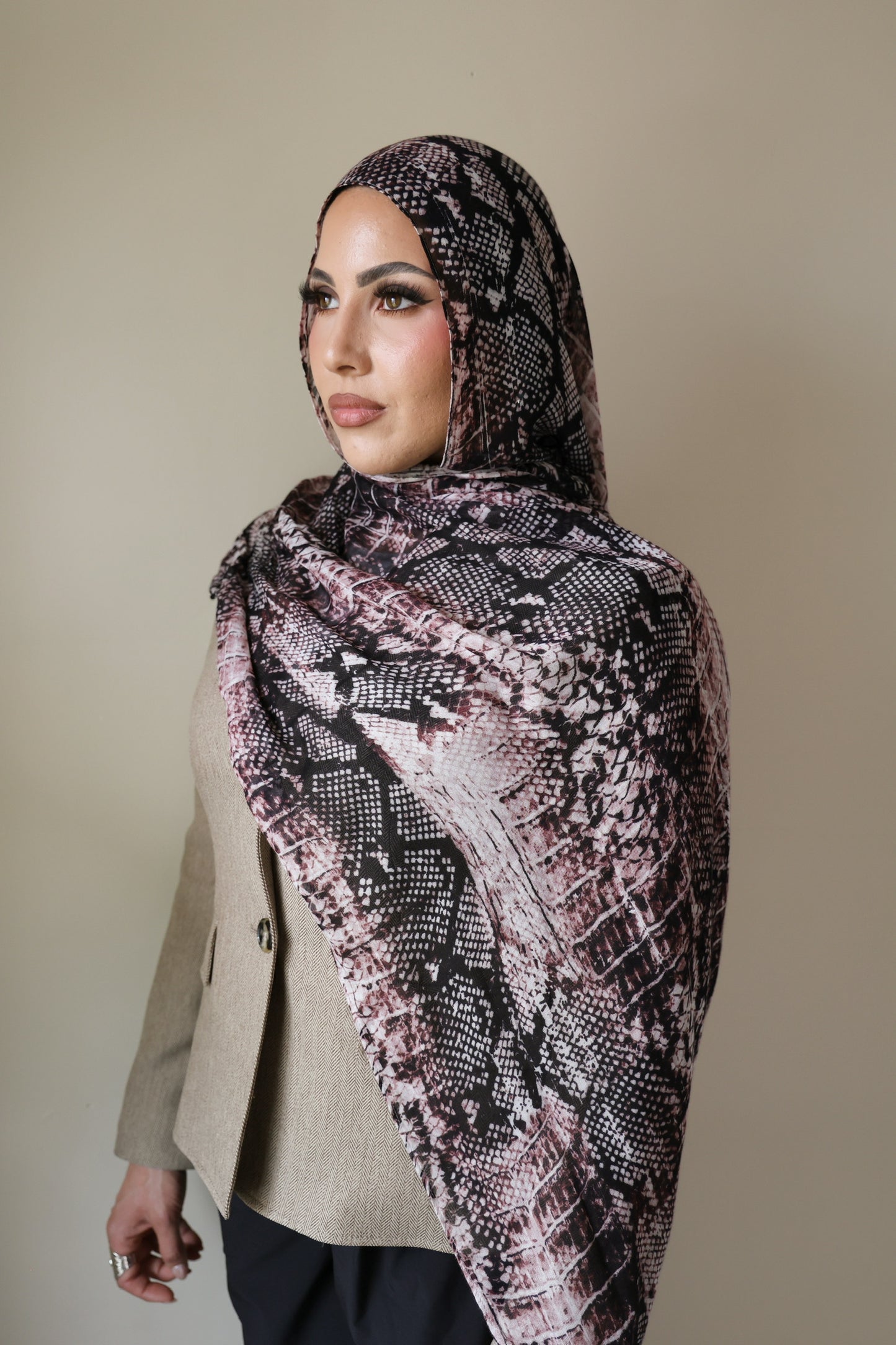 Crocodile Blush Modal Hijab