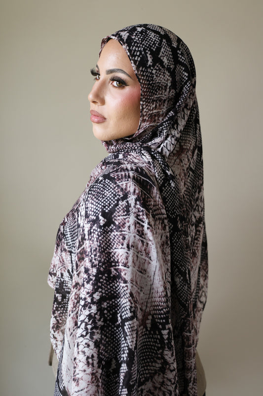 Crocodile Blush Modal Hijab