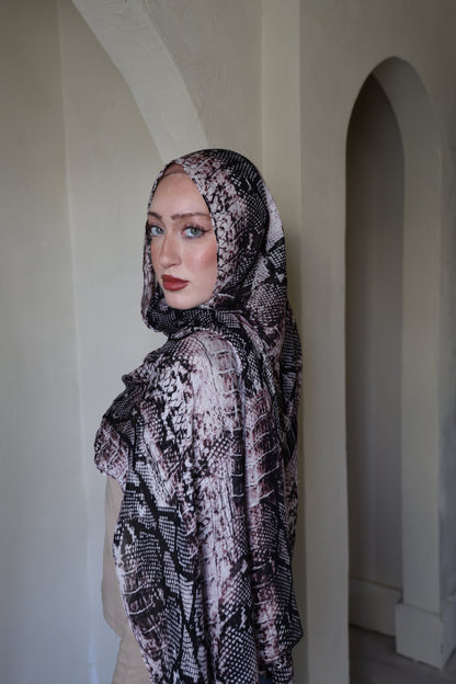 Crocodile Blush Modal Hijab