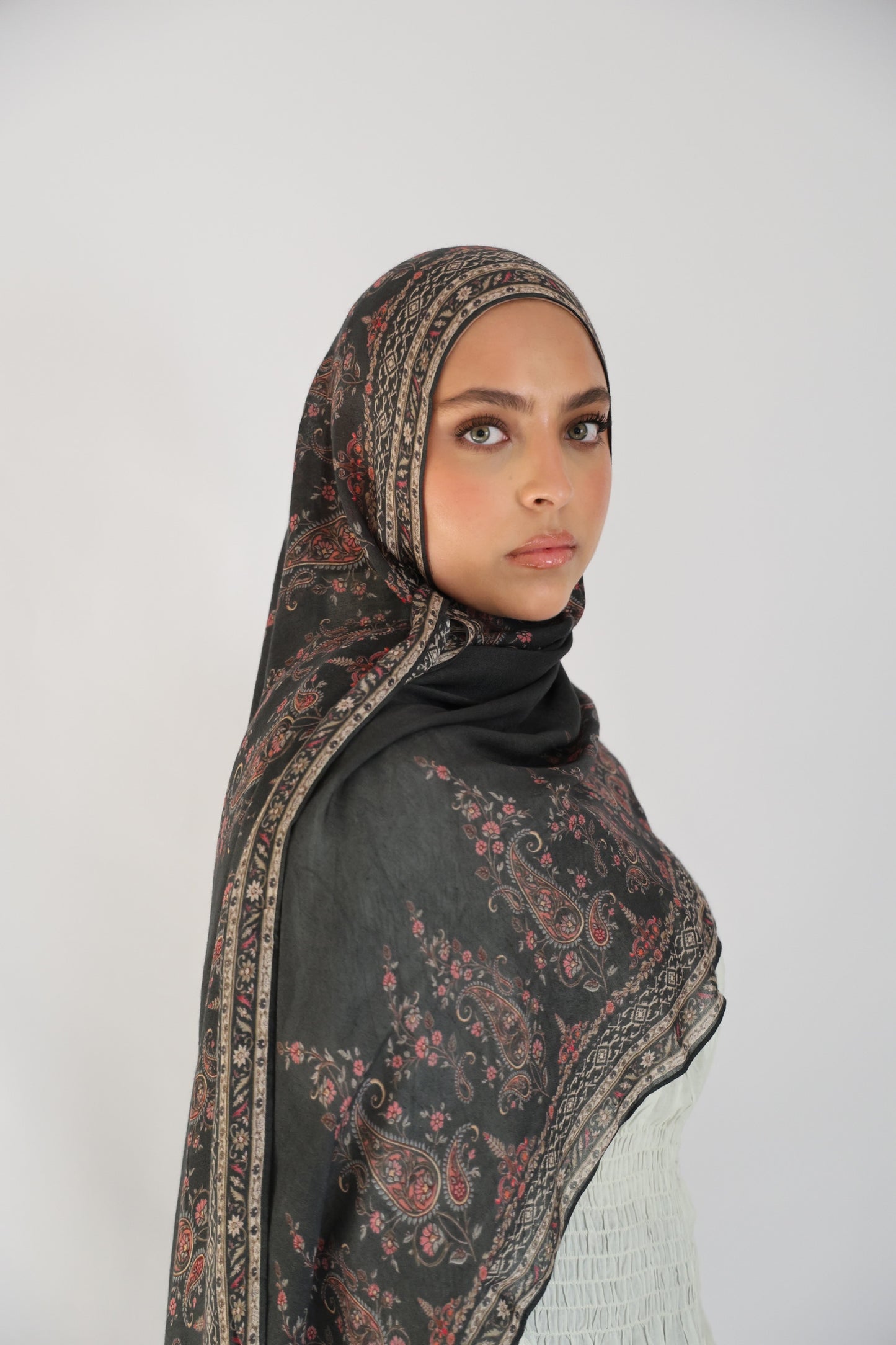 Emerald Groves Modal Hijab